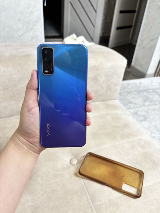 Телефон vivo y21