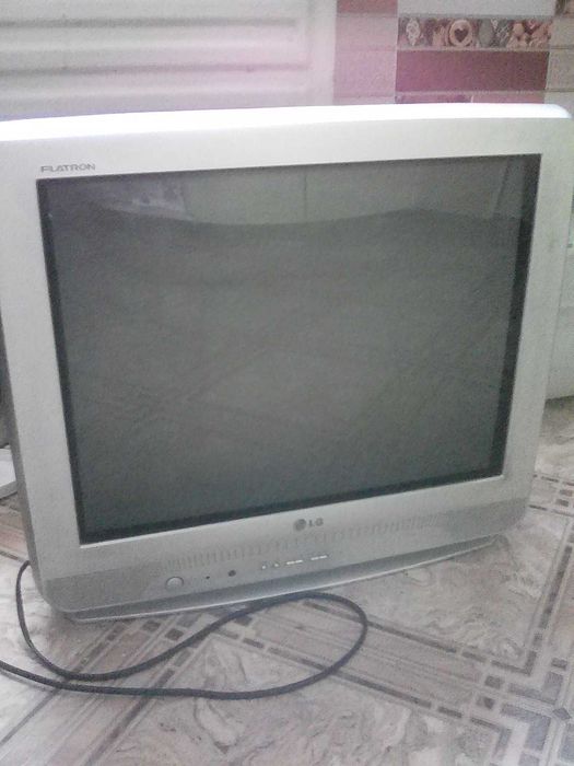 Продам Телевизор LG