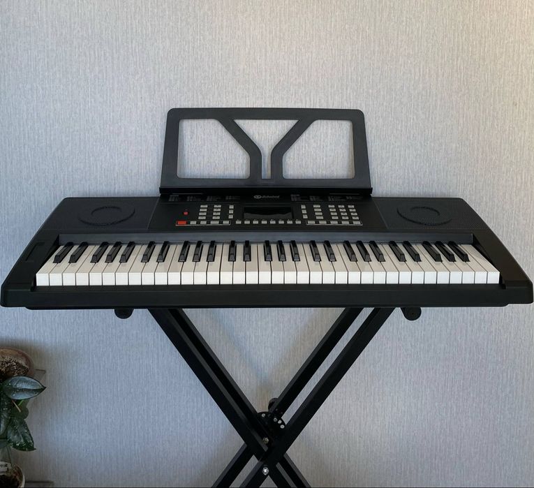 Продажба на синтезатор, неупотребяван