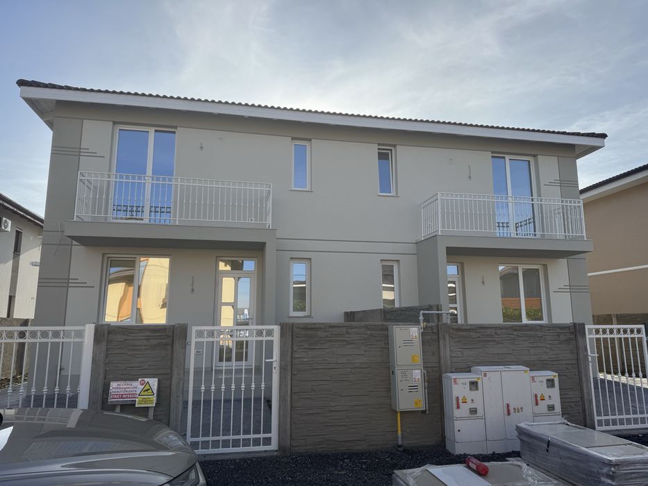 Vand 1/2 duplex in spate la Esso ( Giroc)