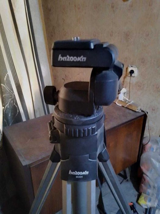 Продам штатив цена 25000тг