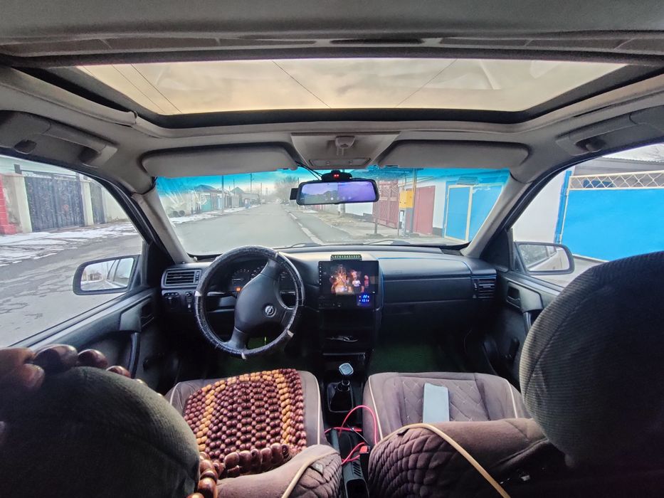 Опель вектра 1.8