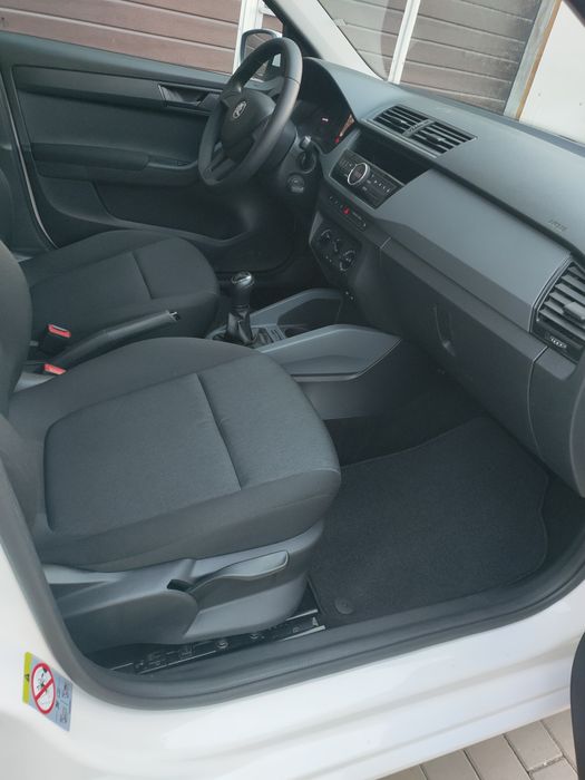 Skoda Fabia 1.2 TSI 90 cp 2017 Euro 6 recent adusa din Germania impecabila