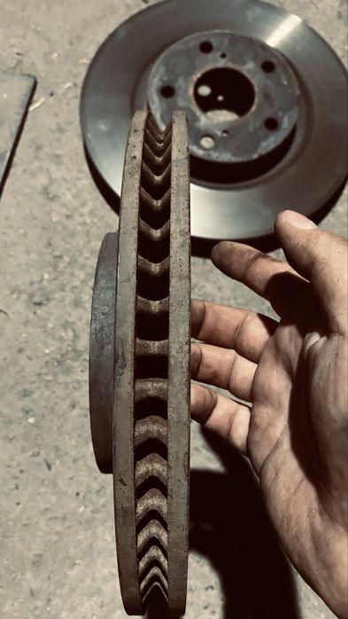 Тормозной диск Toyota,Lexus