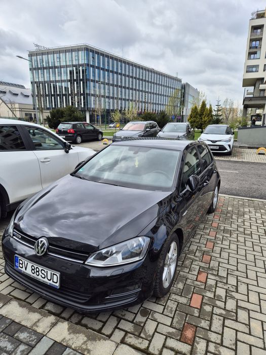 VOLKSWAGEN Golf 2015