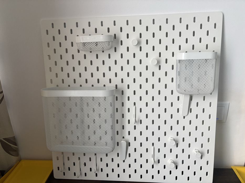 Panou perforat de birou cu accesorii Ikea
