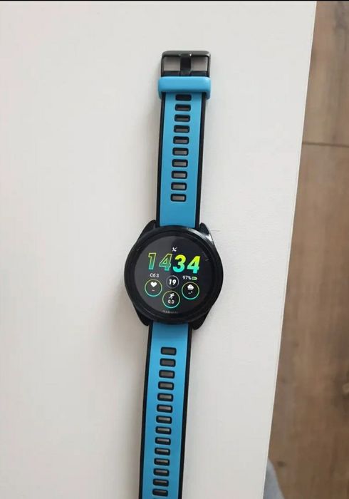 Смарт часы Garmin