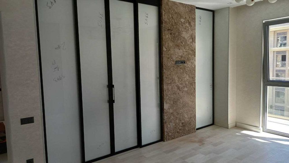 Surma eshiklar loft stilda/peregorotkalar/dushavoy kabinalar