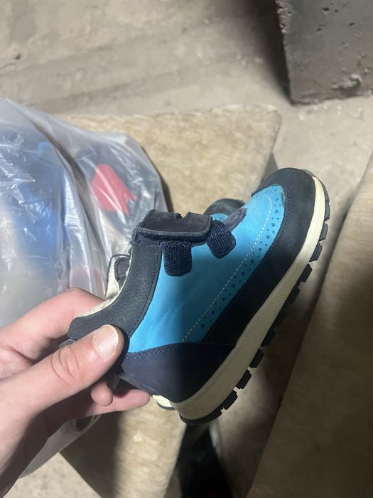 Продам зимние детские ботинки