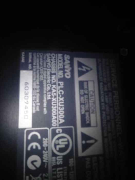 Продам видео проектор sanyo