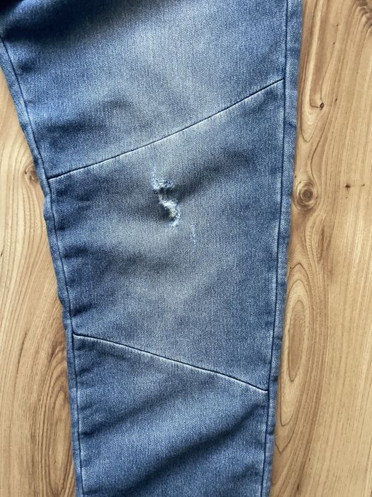GUESS / мъжки спортни дънки W33