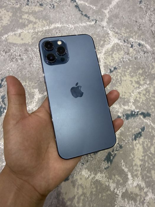 Iphone 12 pro max holati zo’r