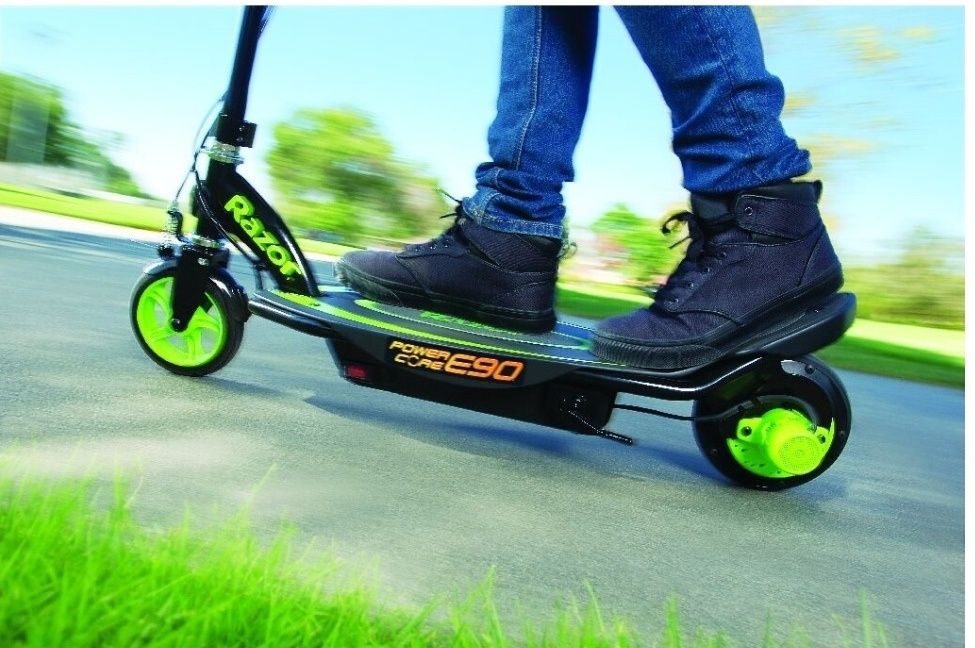 Детска електрическа тротинетка Razor Power Core E90, Батерия 12 V