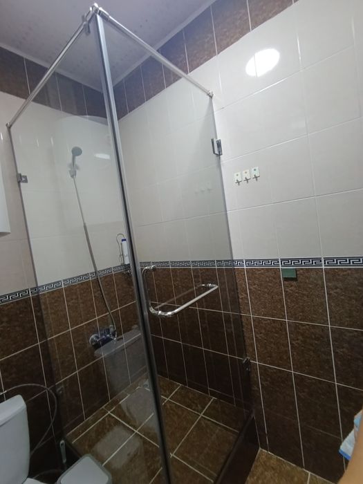 Продам душевую б/у хорошего качества