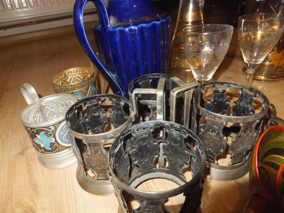 Стари кани за вино, аперитив и чай