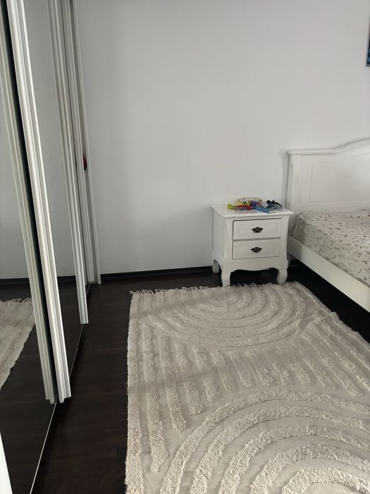 Vand apartament 3 camere