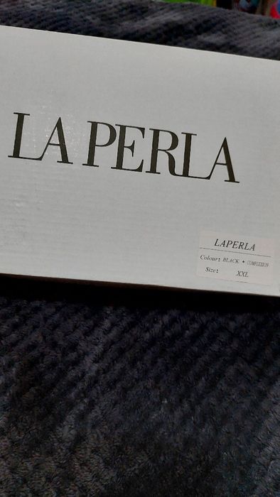 Коректирущее бельё LAPERLA