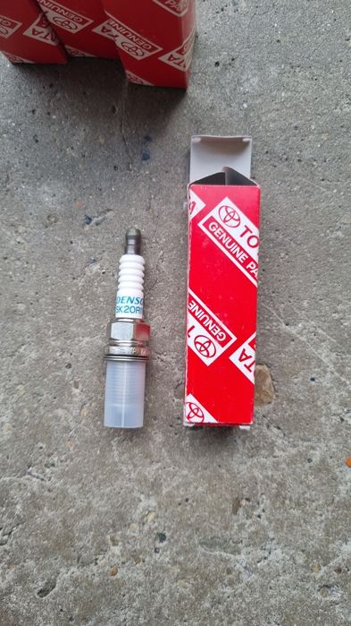 Оригинални свещи TOYOTA