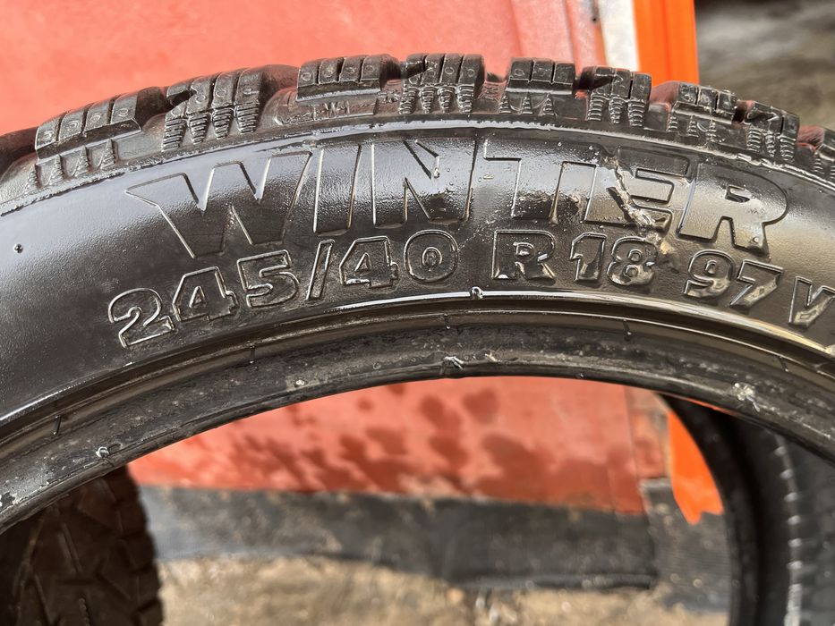 Зимни гуми на един сезон почти нови