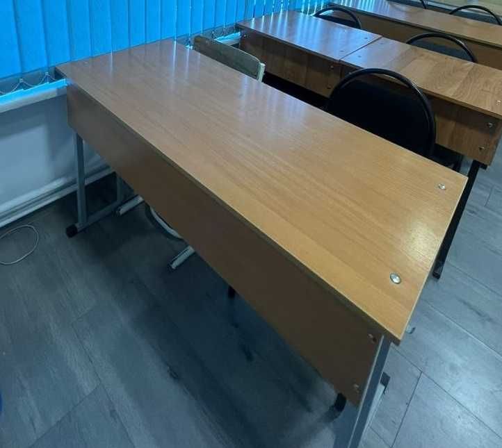 Двухместные парты — 3 шт