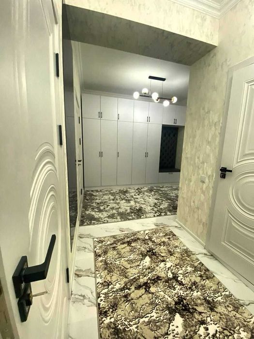 Сдаётся квартира в центре города Аерапорт, срочно. В люкс состоянии.