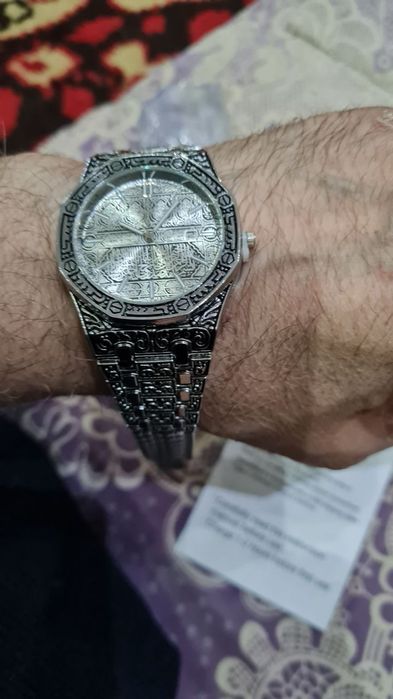 Продам мужские мусульманские часы