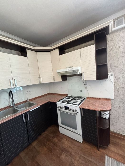 Продается кухоный гарнитур