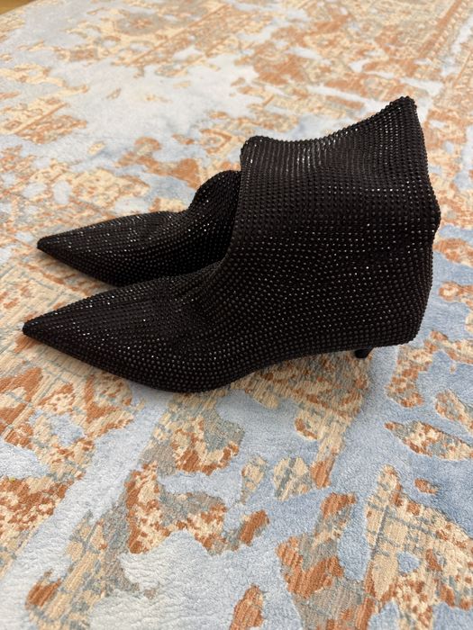 Продам полусапожки от zara новый