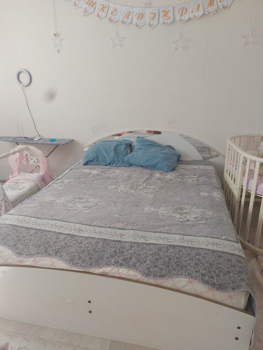 Продам диваны и кровать