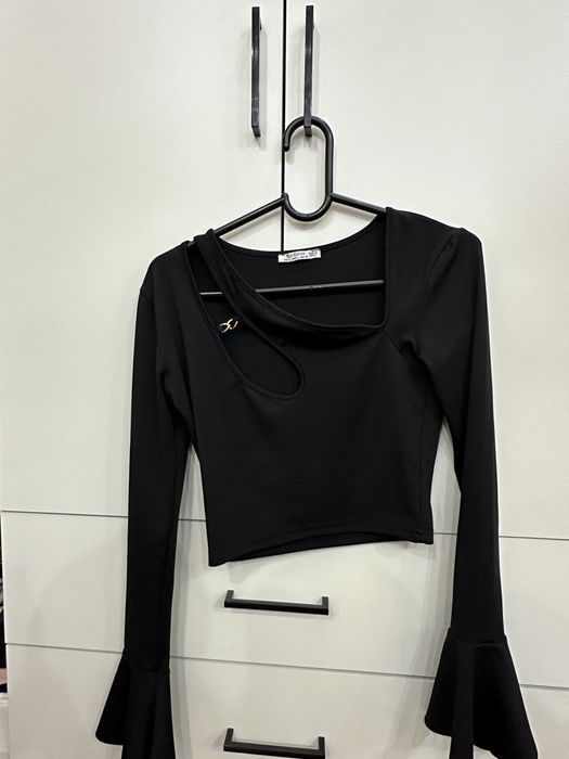 Отдаю вещи. Если заберете 2-3 вещи сразу отдам за 1000тг