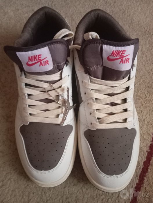Nike AIR 44 новый.