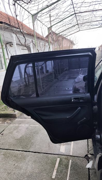 Ușa stânga spate golf 4