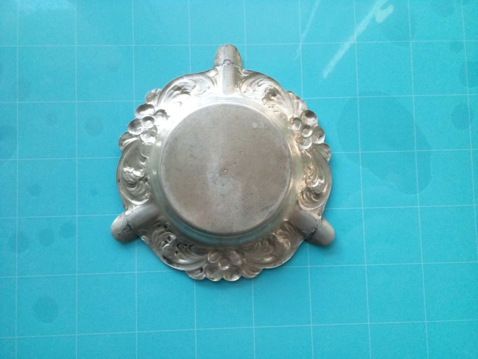 Scrumiera din argint