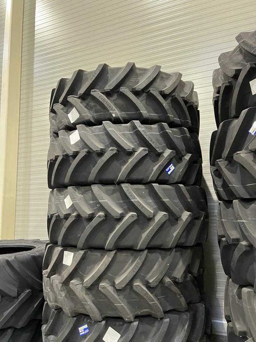 Anvelope 520/70 R34 CEAT radiale pentru tractor John Deere 7260R
