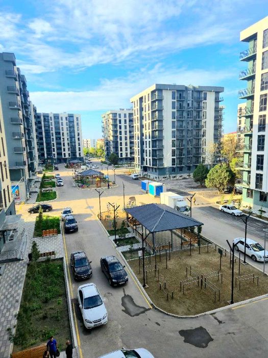 3 хонали евро квартира сотилади ор:р Бухара сити