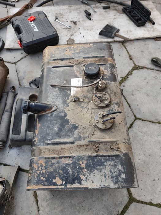 Запчасти на hyundai hd72