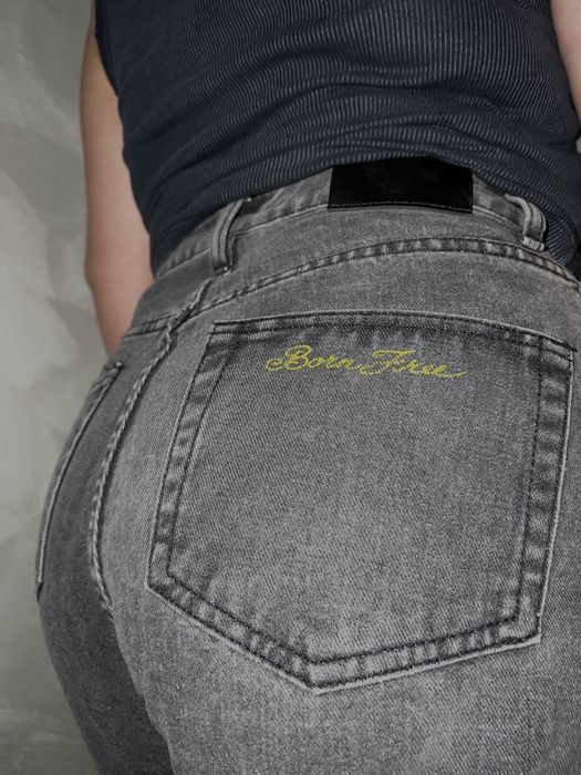 blugi Ed Hardy, marimea M, dama