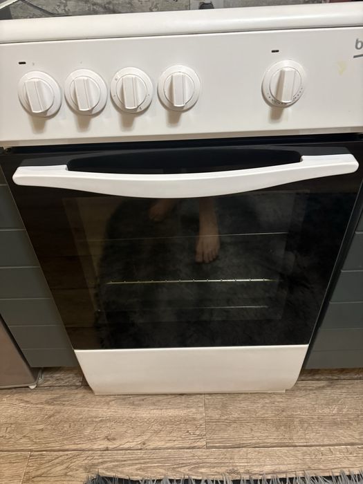 Электроплита 3 комфорки забирать в майкудуке