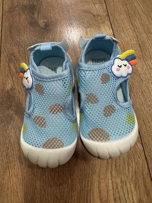 Детски пантофи/обувки