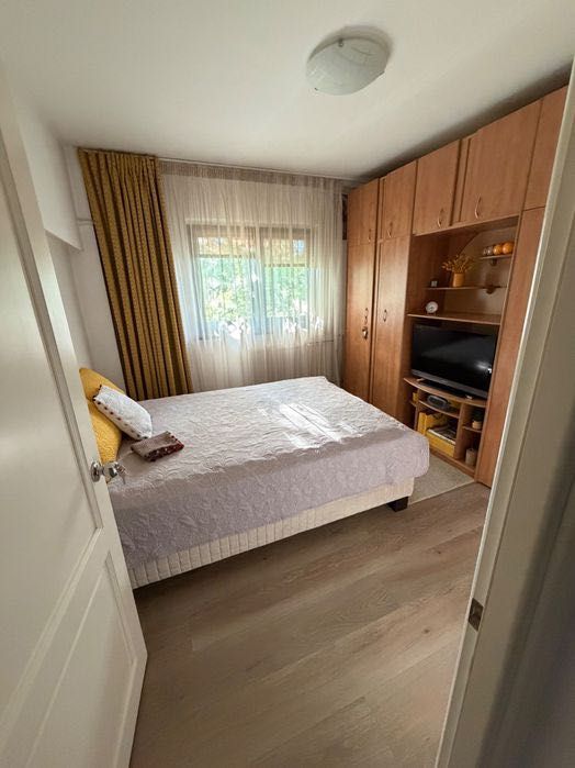 Apartament 3 camere, Lapus, pe principala, 130000€