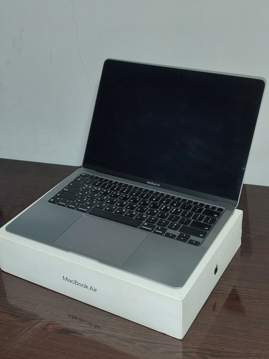 Macbook air m1 16/256