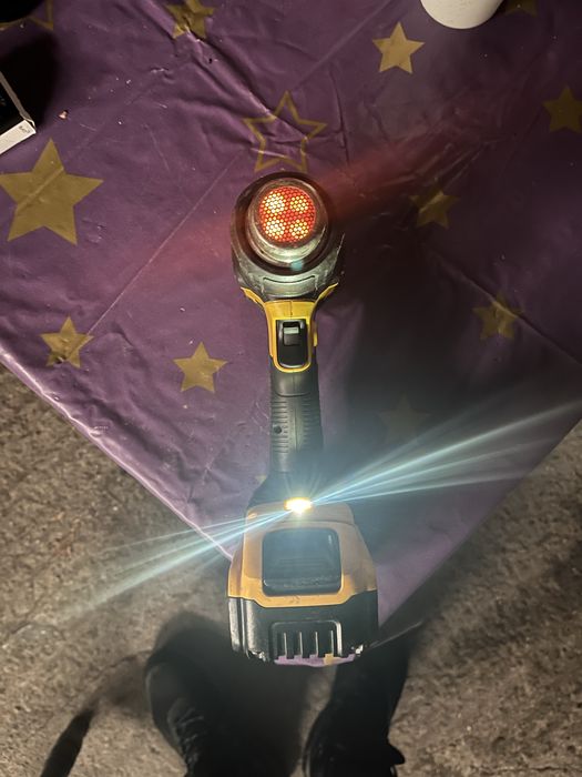 Suflanta aer cald dewalt cu acumulator