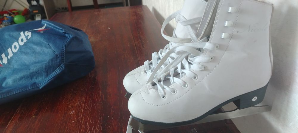 Коньки 38 размер