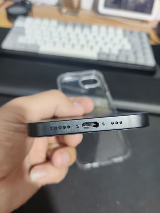 iPhone 16e 128gb 1 ciclu incarcare