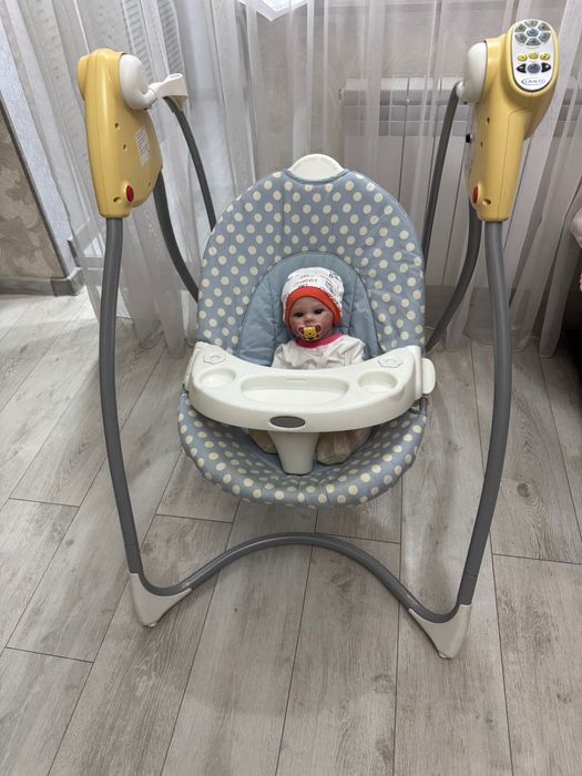 Качелька Graco электрическая