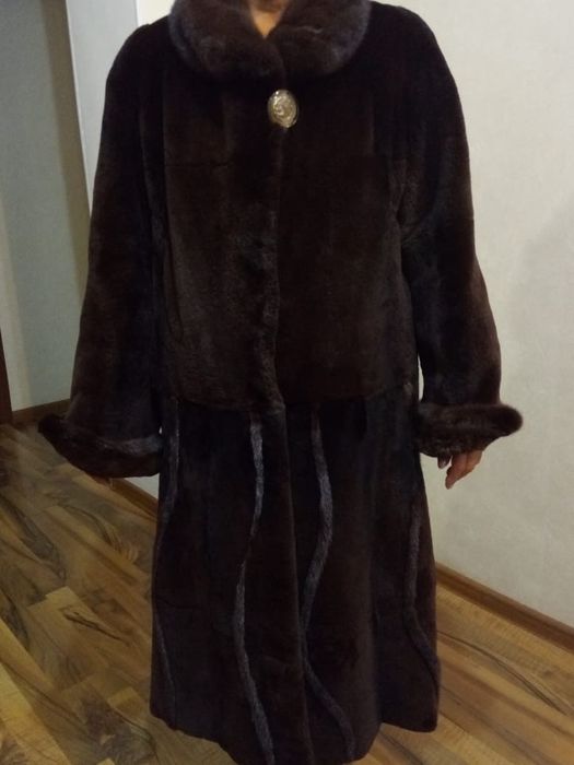 Продам Норковую шубу