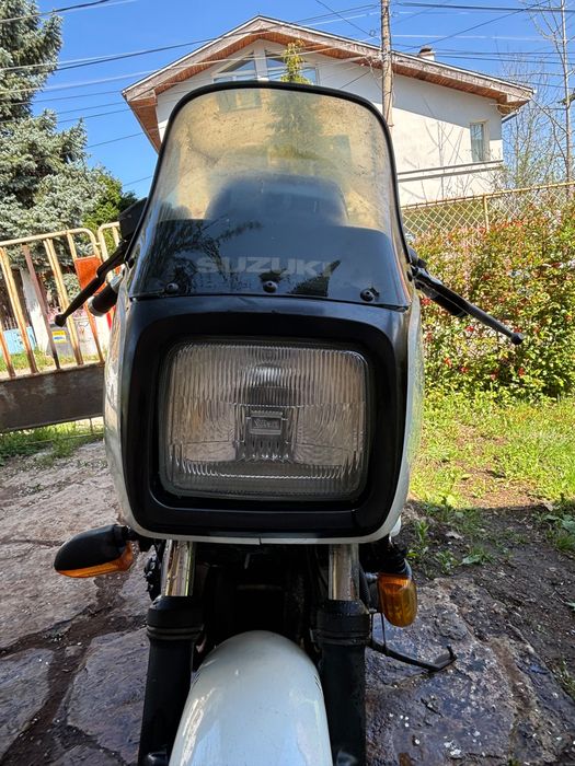 Suzuki GSX750 E 500€