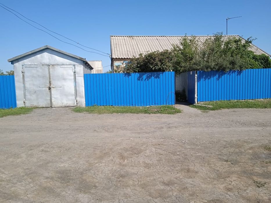 Продам дом с магазином