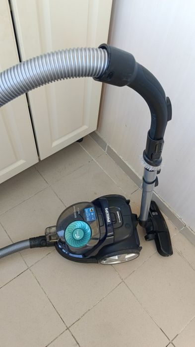 Пылесос Philips 1900w