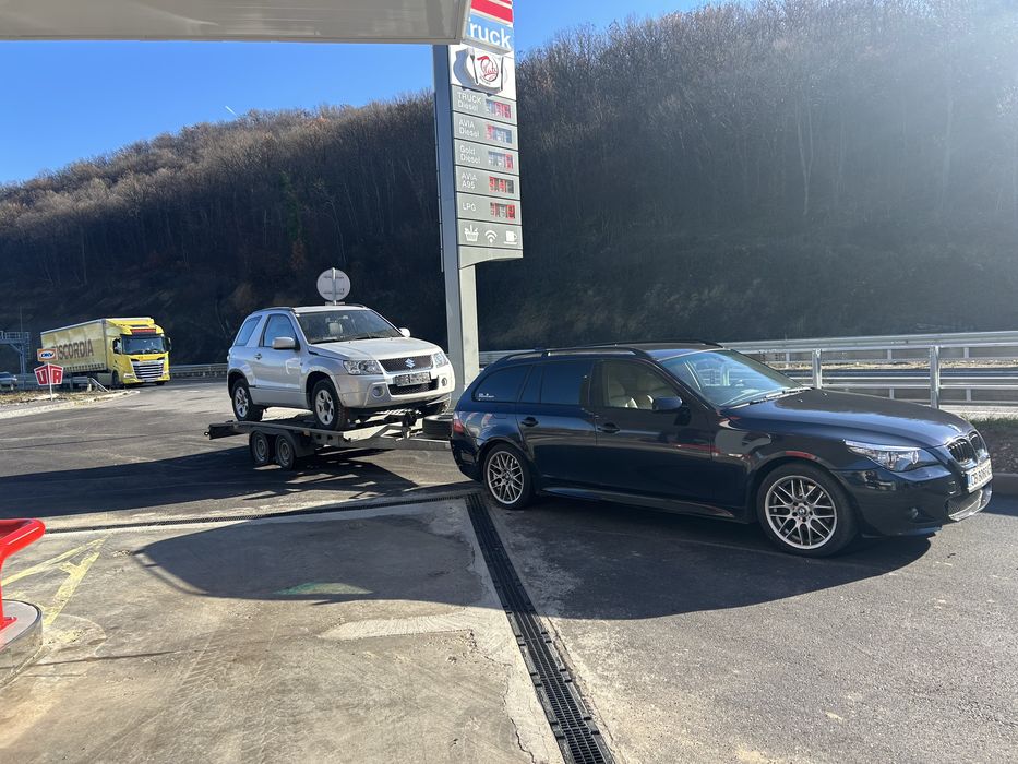 Транспорт на Автомобили и джипове